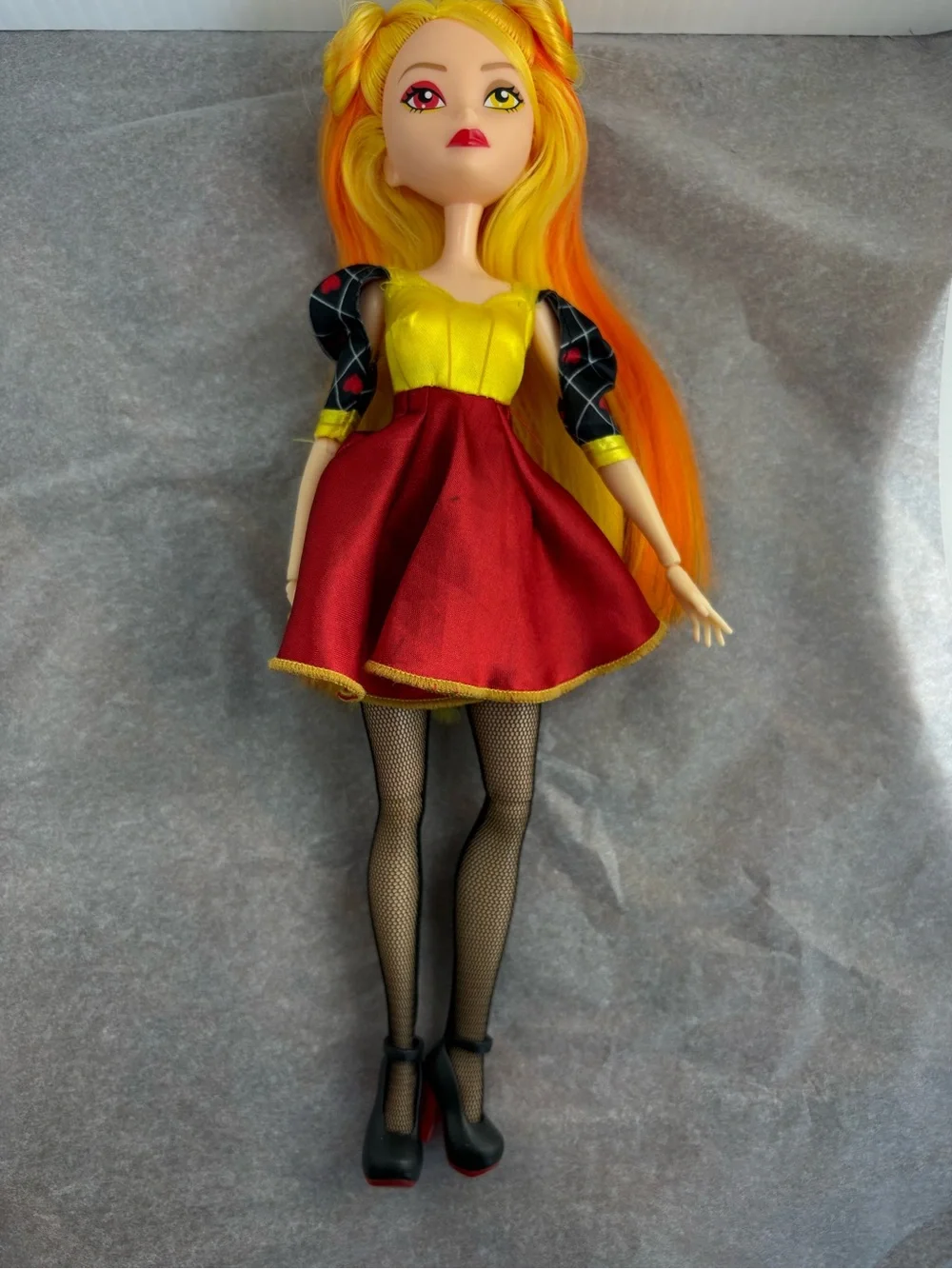 Madame Alexander SpacePOP Luna Princess of Lunaria 2016 Doll